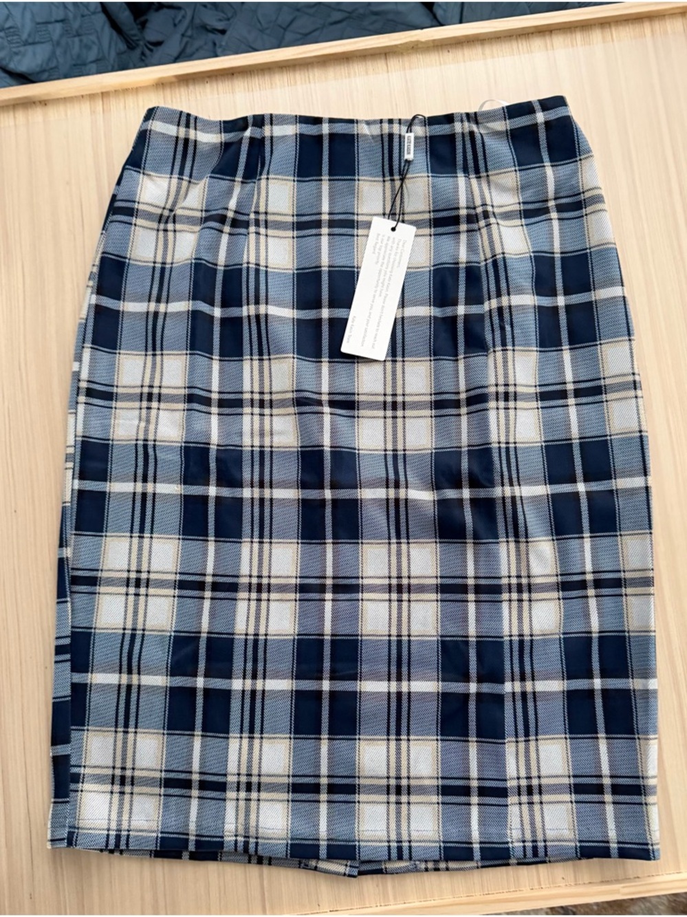 Plaid Pencil Skirt in Navy and Cream